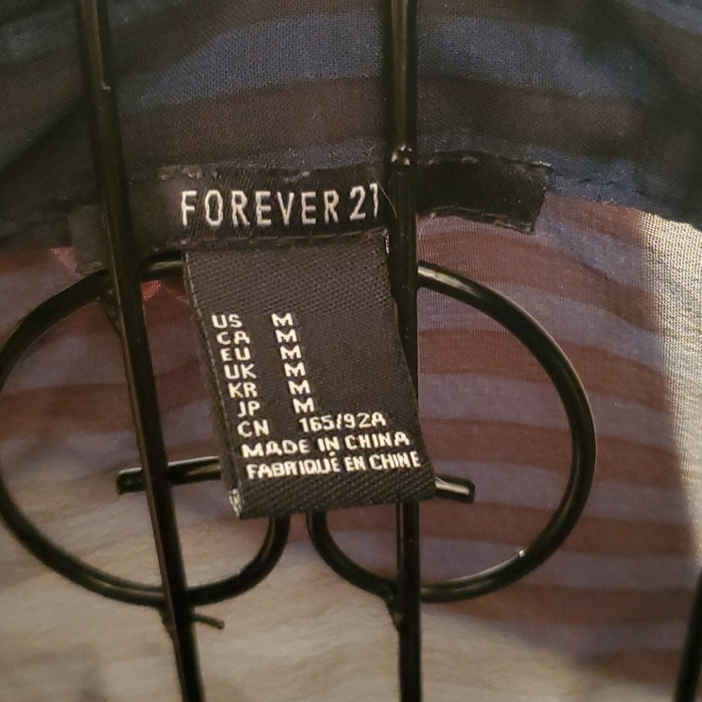 Forever 21 sheer top size Medium - Picture 3 of 6